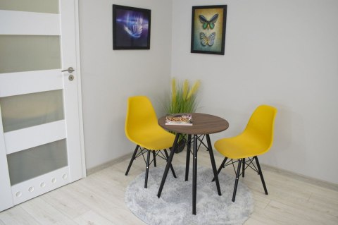 Stolik kawowy TODI nowoczesny skandynawski brązowy okrągły blat 60cm LEOBERT